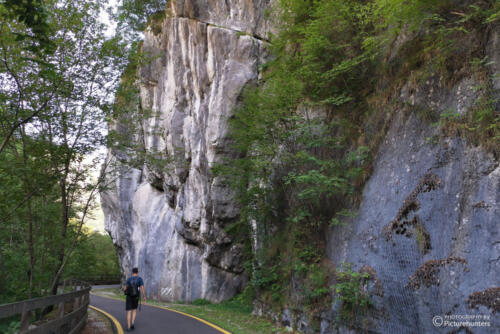 An der Felswand unterwegs