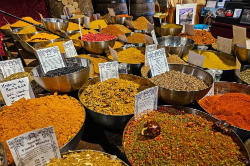 Viele verschiedene Gewürze
