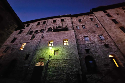 Riesige Gebäude