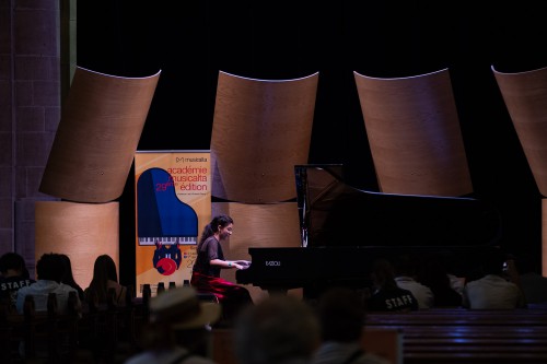 Klavier in der Kirche