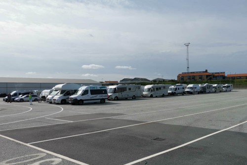 Warten auf die Fähre