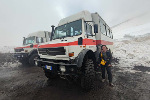 Ziemlich großer Bus