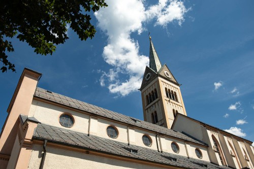 Blick zum Kirchturm