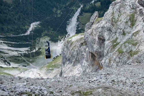 Kabine mit Talblick