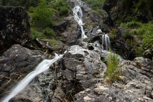 Schöner Wasserfall