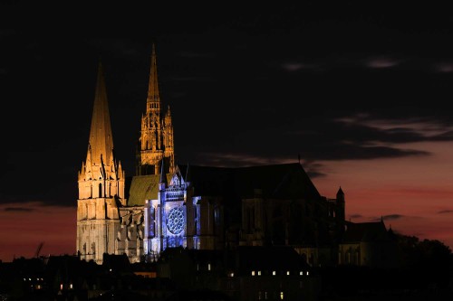 Illuminierte Kathedrale