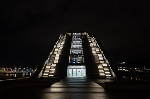 Dockland bei Nacht