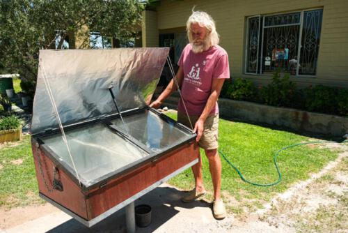 Günther erklärt den Ofen